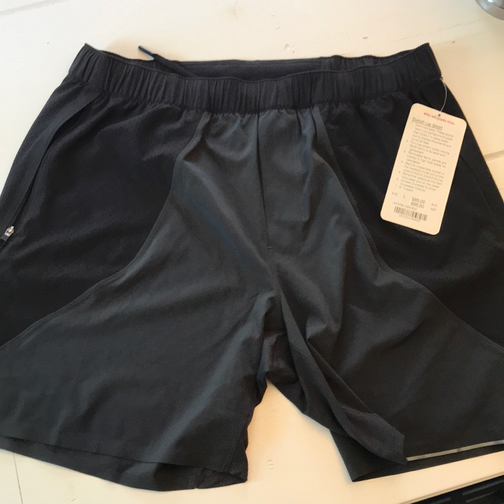 Lululemon Men’s Switch Up Short 6” Size L